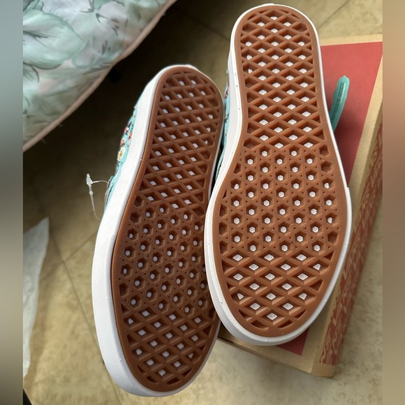 Flower vans - Picture 4 of 4